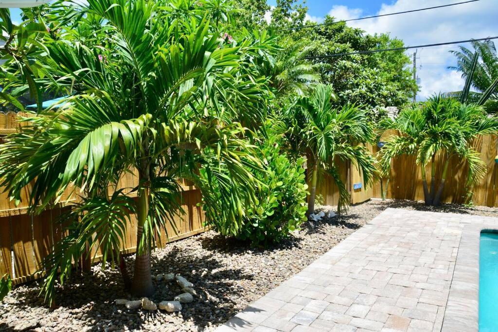 Tropical Retreat Near Beaches, Cruise Terminals Merritt Island Экстерьер фото