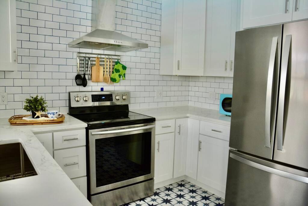 Tropical Retreat Near Beaches, Cruise Terminals Merritt Island Экстерьер фото
