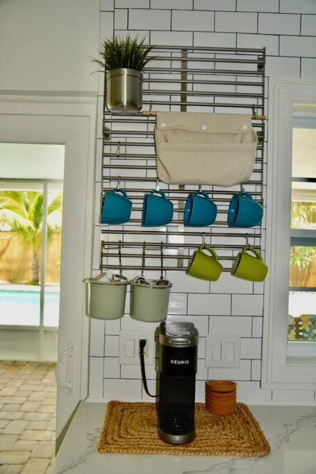 Tropical Retreat Near Beaches, Cruise Terminals Merritt Island Экстерьер фото